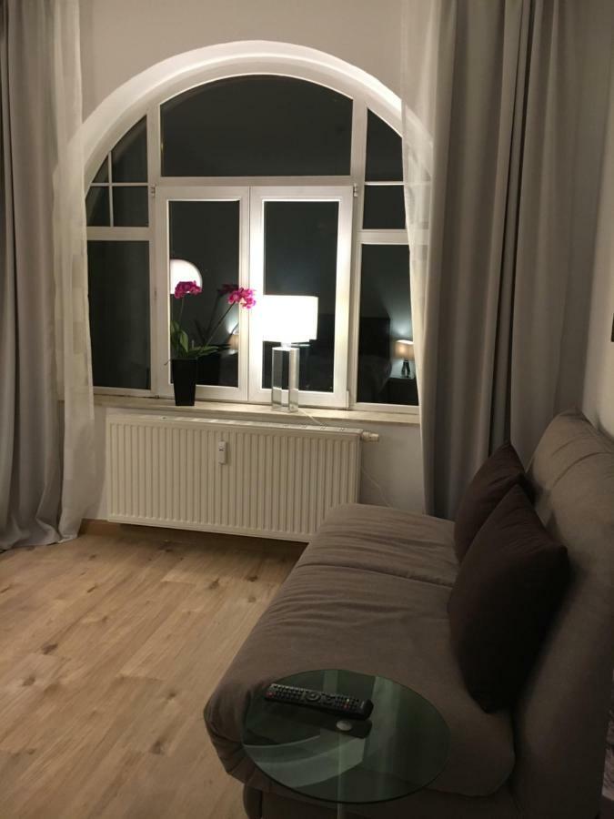 Gemuetliche Ferienwohnung Im Erdgeschoss- Jenaer Strasse Erfurt Kültér fotó