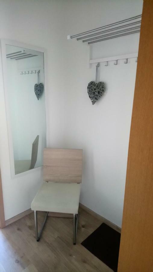 Gemuetliche Ferienwohnung Im Erdgeschoss- Jenaer Strasse Erfurt Kültér fotó
