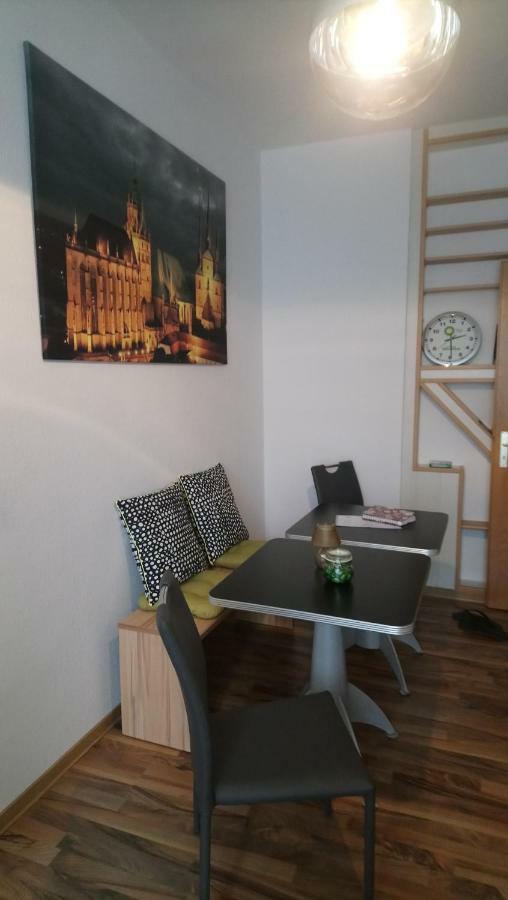 Gemuetliche Ferienwohnung Im Erdgeschoss- Jenaer Strasse Erfurt Kültér fotó
